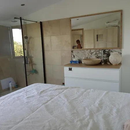 Le Cabanon M * Ollioules